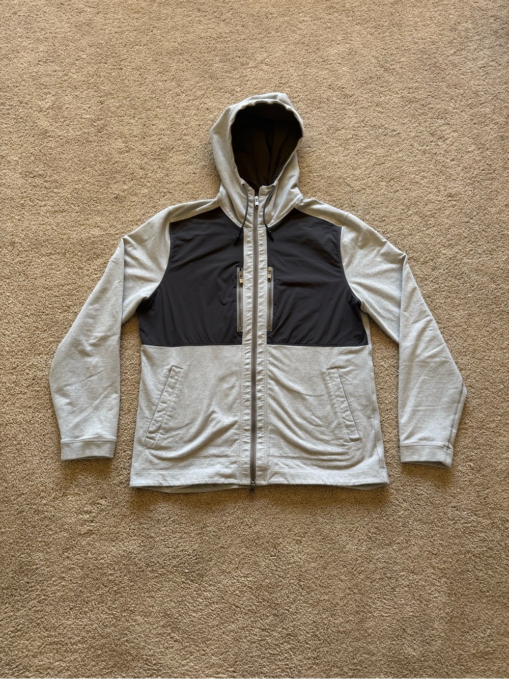 Men’s Y2K Large Gray/Black Lululemon Dispatch Stretch Zip-Up Hoodie.